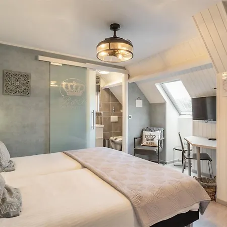 De Kroonhoeve Bed and Breakfast