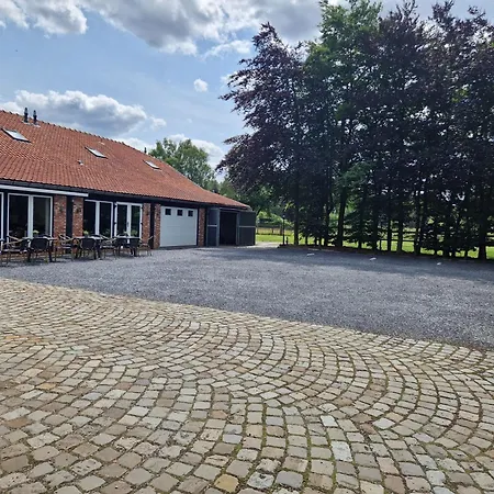 De Kroonhoeve Bed and Breakfast